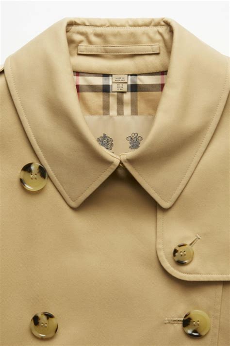 differenza tra burberry e burberrys|official burberry website.